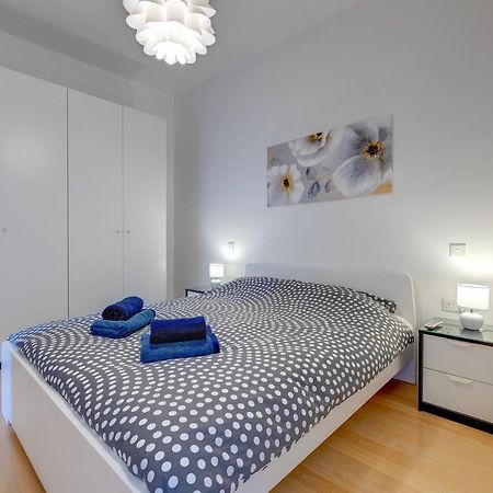 Apartment With Stunning Seaviews Сліма Екстер'єр фото
