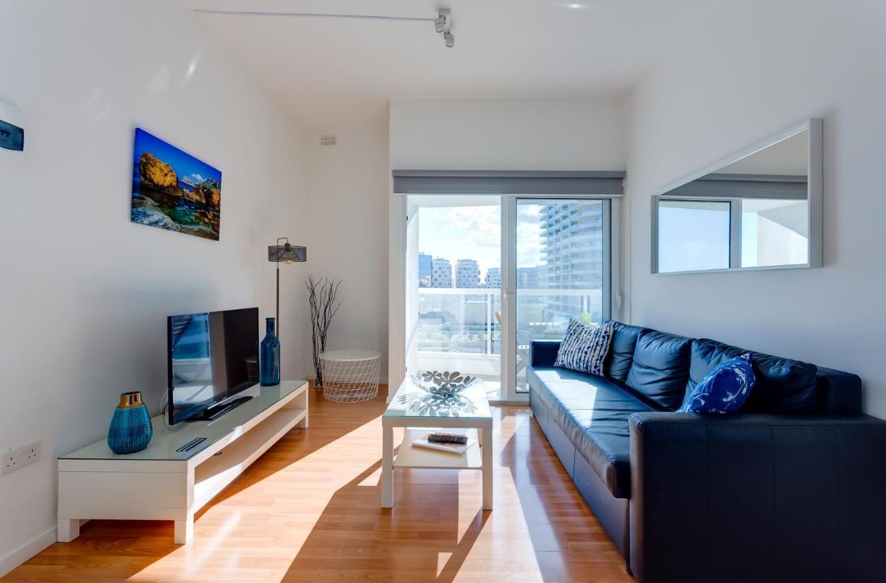 Apartment With Stunning Seaviews Сліма Екстер'єр фото