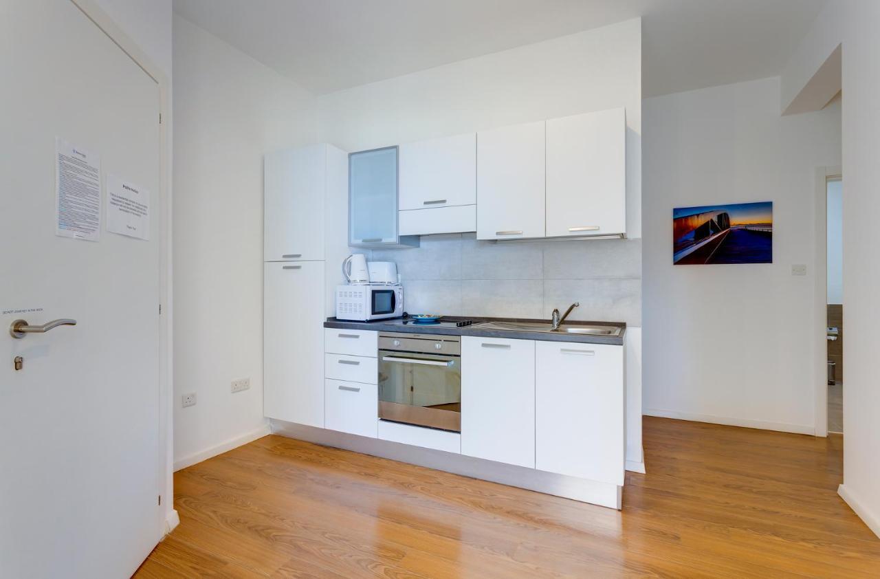 Apartment With Stunning Seaviews Сліма Екстер'єр фото