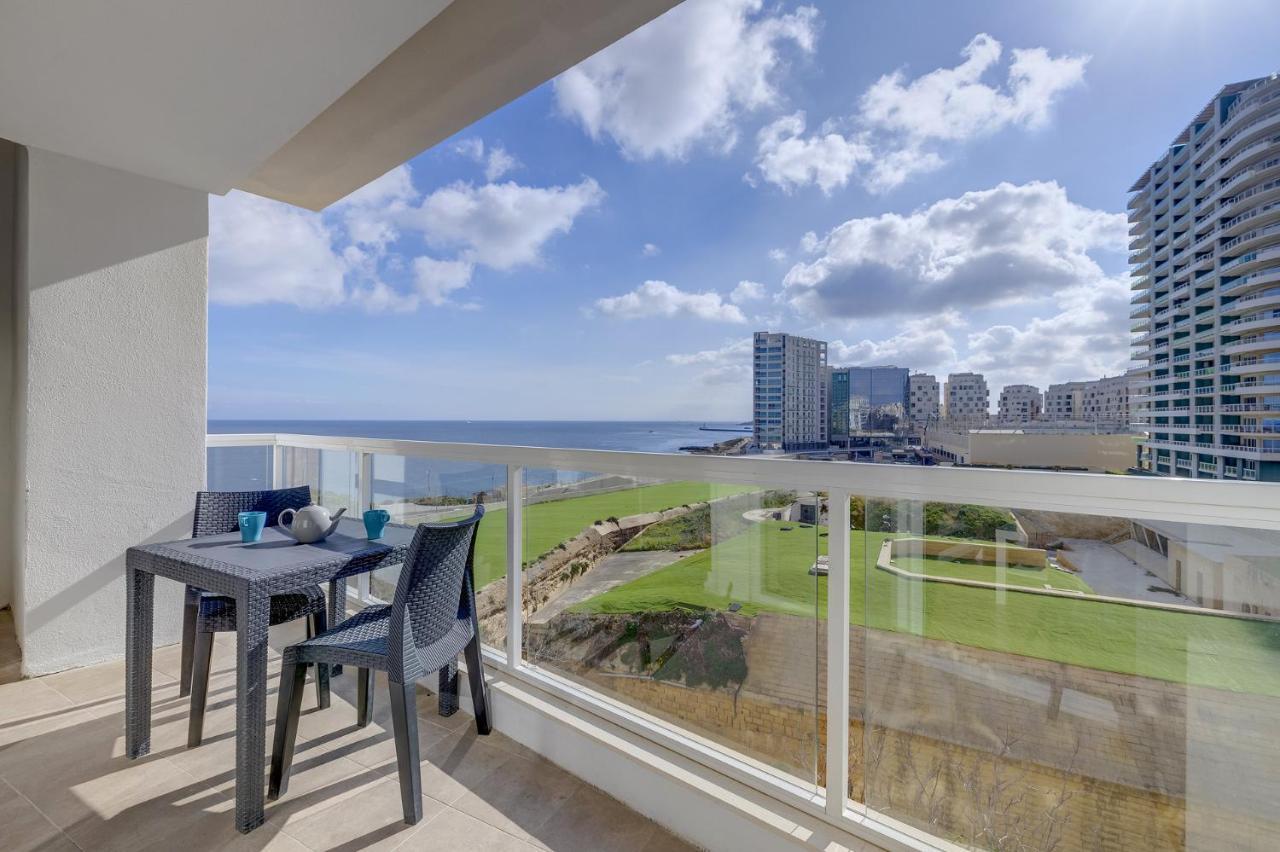 Apartment With Stunning Seaviews Сліма Екстер'єр фото
