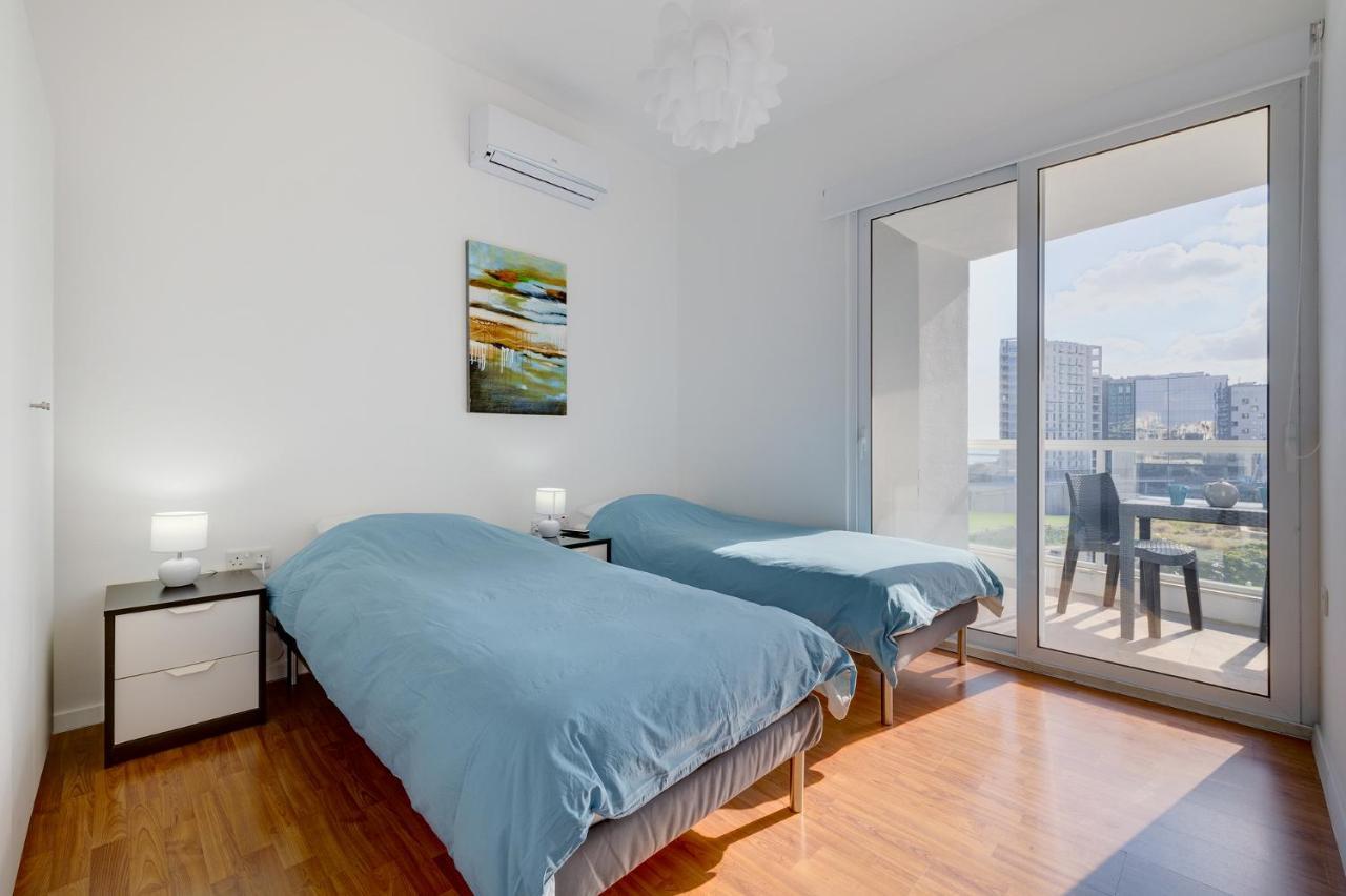 Apartment With Stunning Seaviews Сліма Екстер'єр фото